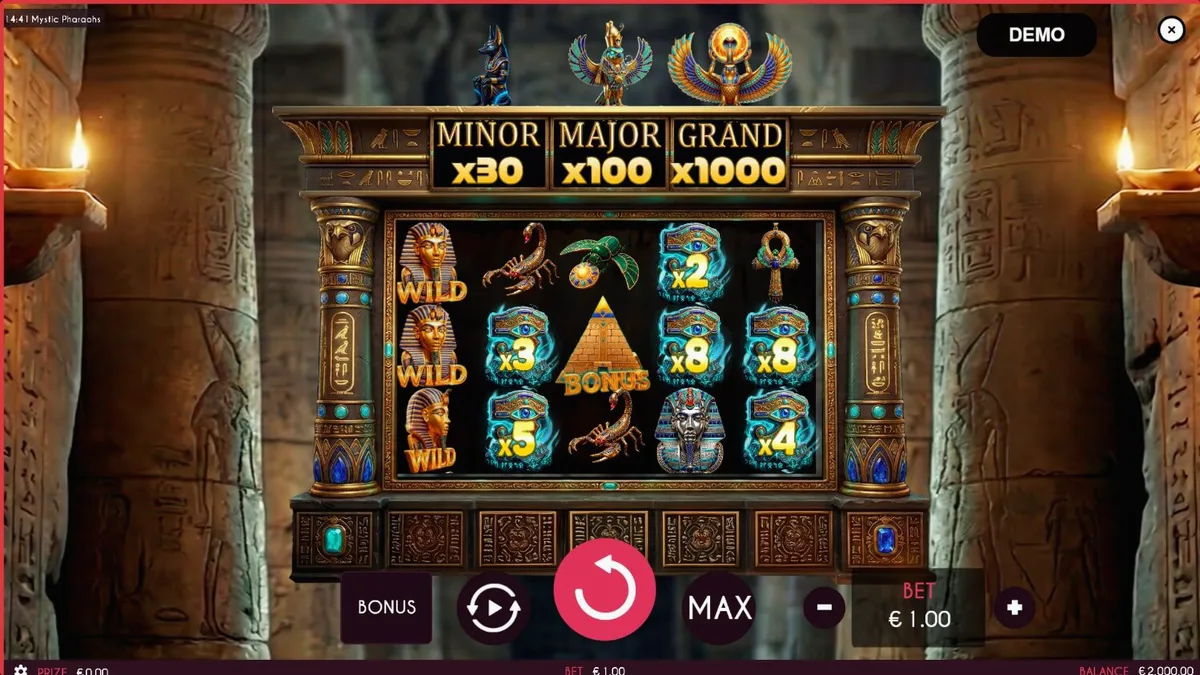 Interface do jogo de slot Mystic Pharaoh com elementos egípcios e rolos de 3x5